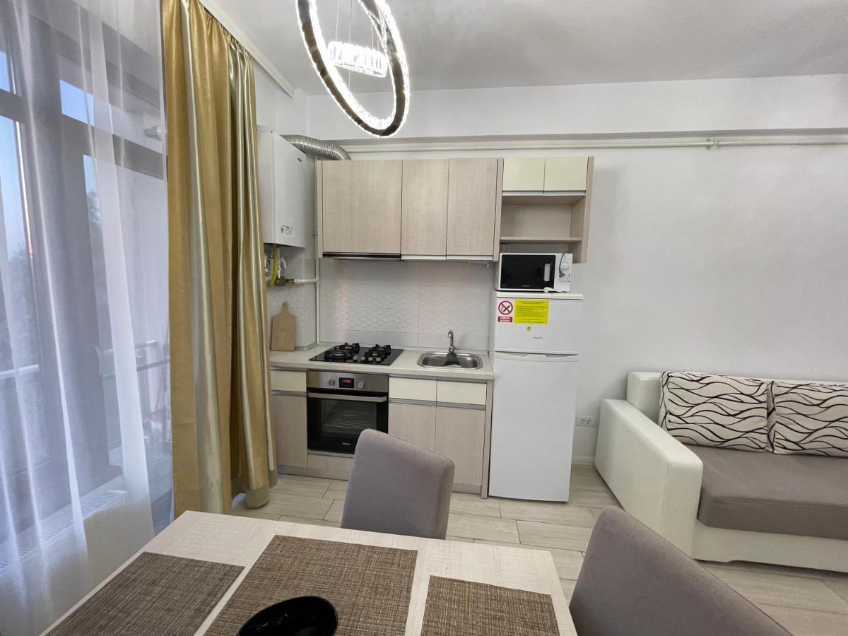 Appartamento Selena By The Sea Mamaia Esterno foto