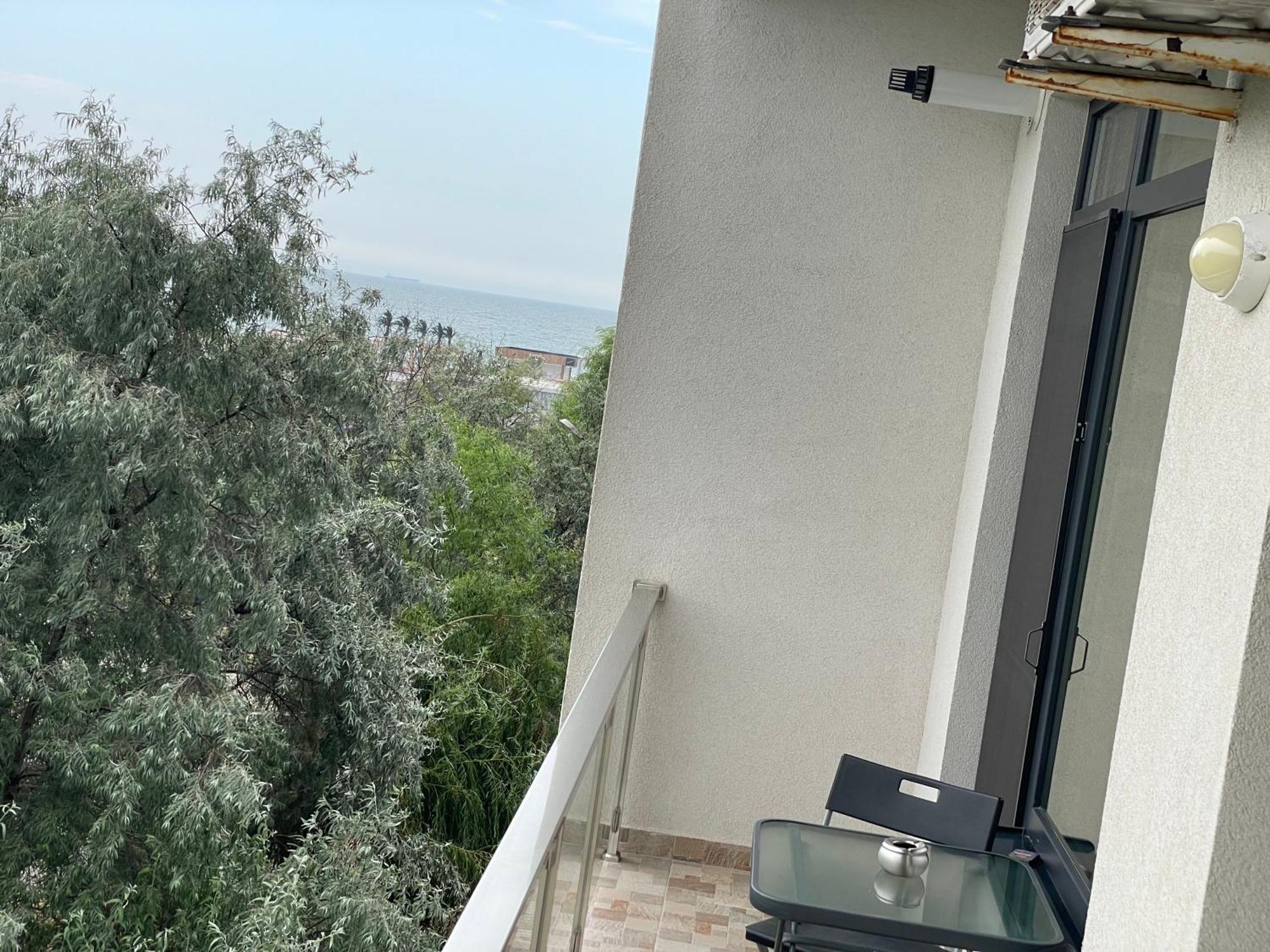 Appartamento Selena By The Sea Mamaia Esterno foto